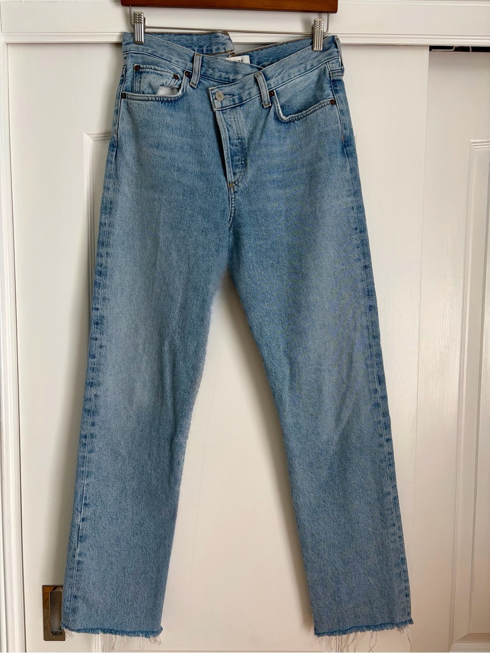 AGOLDE Criss Cross Jeans 28 Criss Organic Cotton Light Wash Straight Leg Raw Hem
